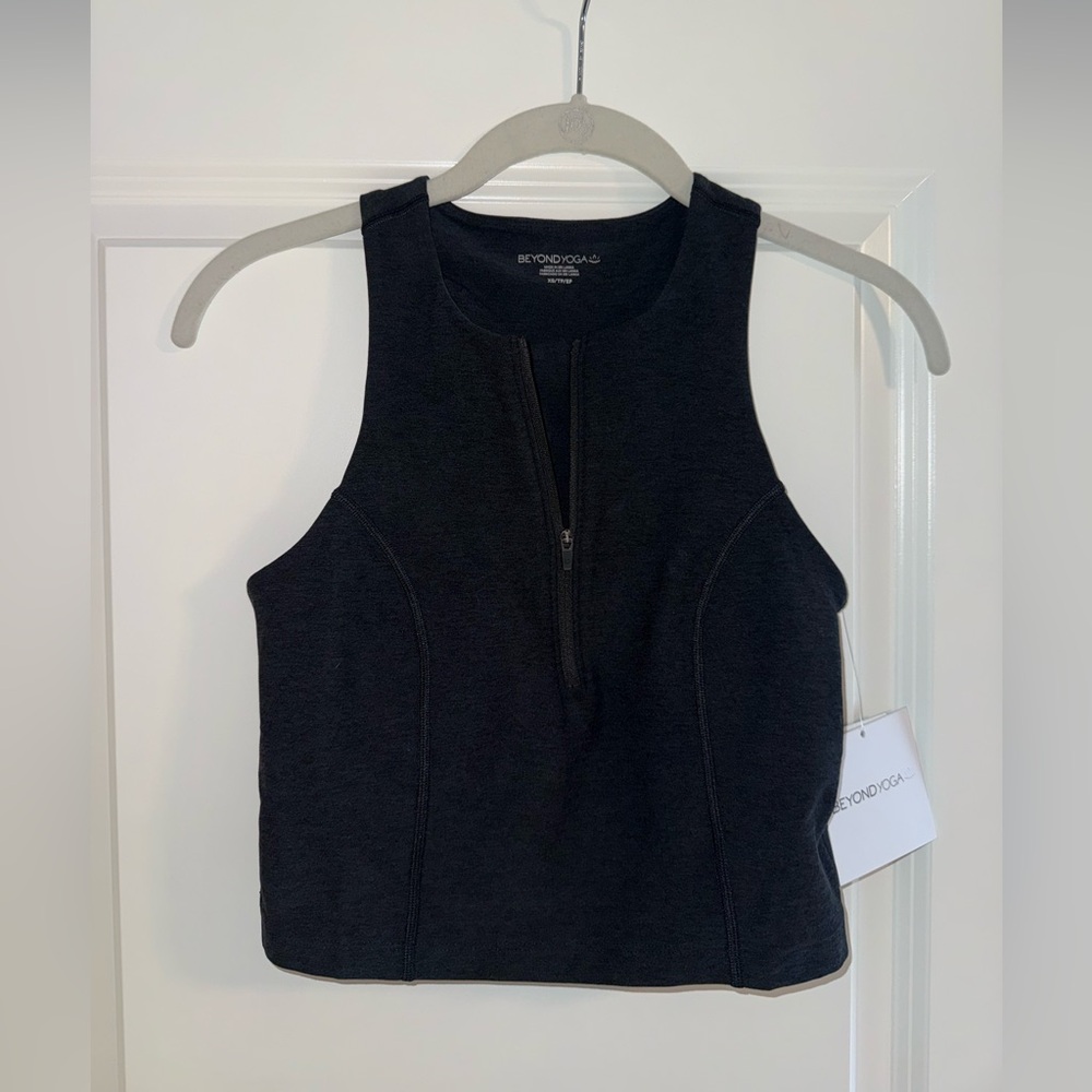 Beyond Yoga Black Sleeveless Zip-Up Tank